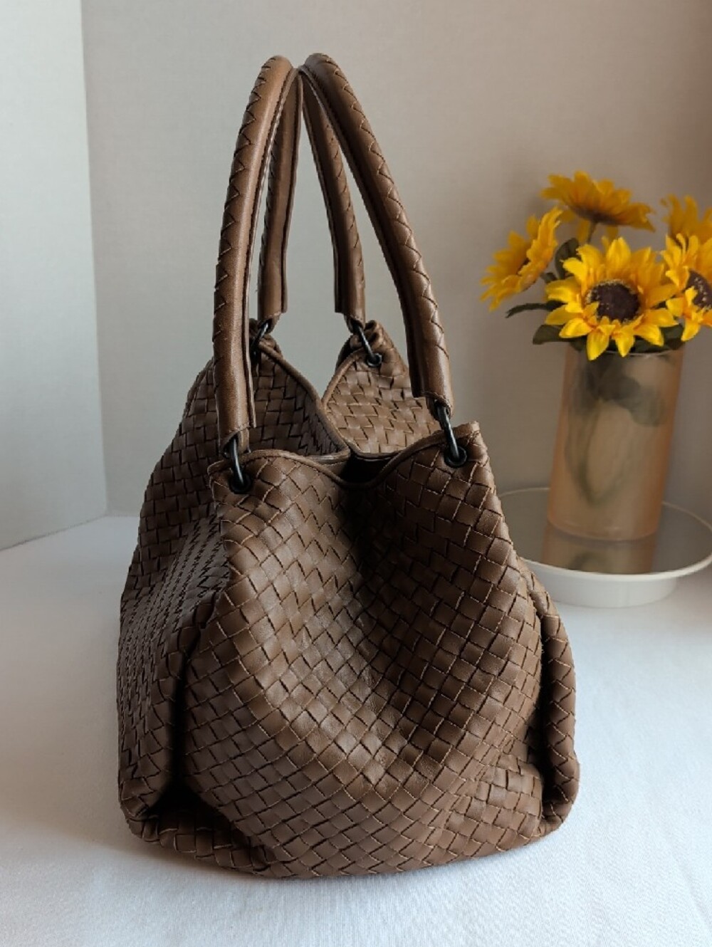 BOTTEGA VENETA Intrecciato Parachute Tote Bag Brown - Picture 4 of 16